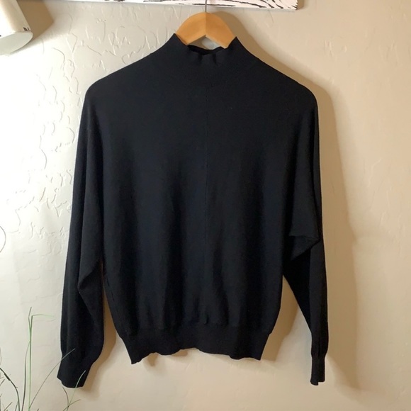 H&M black mock turtleneck drop sleeve lightweight new without tags - Picture 1 of 4